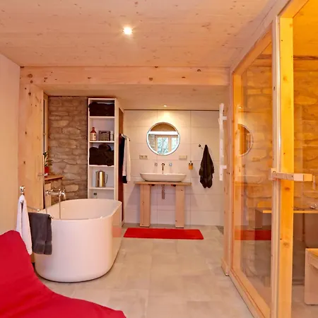 Living Timeless- Haldenmuehle, Luxus Schwarzwald-retreat Mit Sauna Fuer Bis Zu 12 Personen * Simonswald
